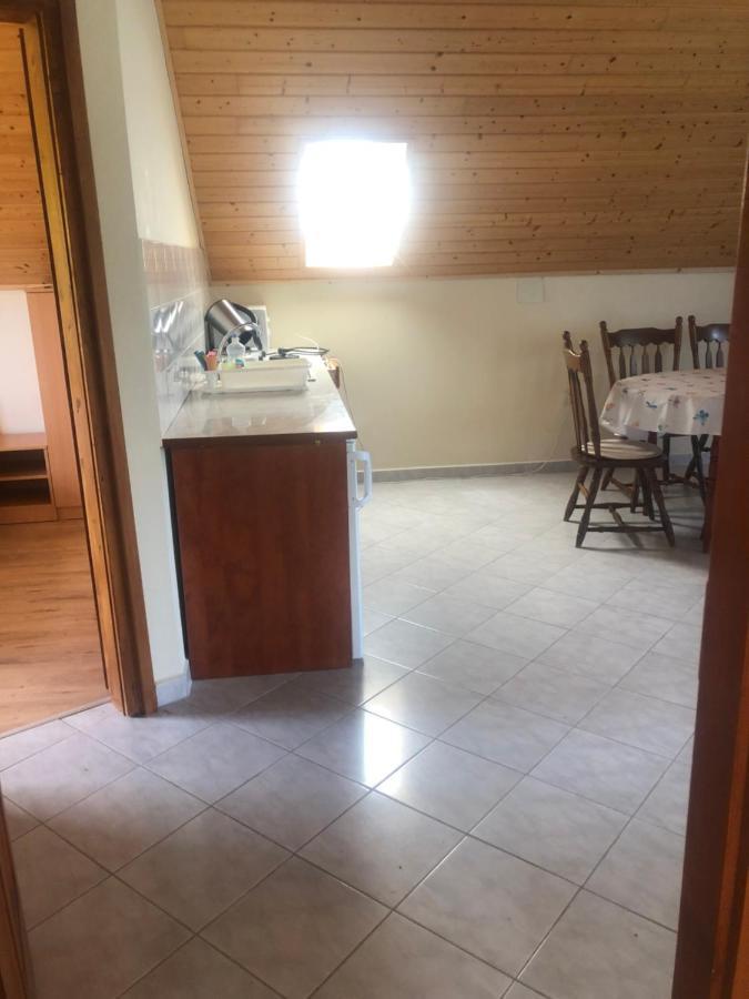 Zalakarosi Egerfa Nyaralohaz Foeldszinti Es Emeleti Apartman Eksteriør billede